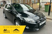 Ford Focus 1.6 Zetec Hatchback 5dr Petrol Powershift Euro 5 (125 ps)