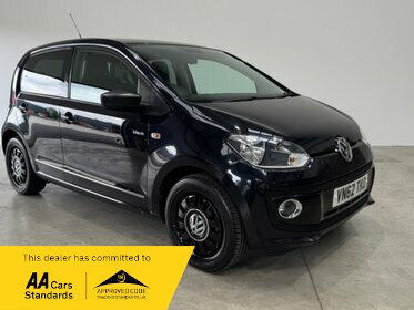 Volkswagen Up UP BLACK 1.0 75PS 5DR