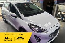 Ford Fiesta 1.0 ZETEC GREAT 1ST CAR PETROL WHITE APPLE CAR PLAY BLUETOOTH MP3/USB AIR CON ALLOYS 1 YEAR MOT 1 YEAR AA COVER NEW TIMING BELT