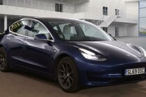 Tesla Model 3 Standard Range Plus Auto RWD 4dr