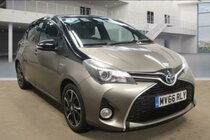 Toyota Yaris 1.5 VVT-h Design E-CVT Euro 6 5dr (Safety Sense)