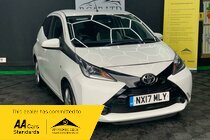 Toyota AYGO 1.0 VVT-i x-play Euro 6 5dr