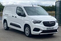 Vauxhall Combo VAUXHALL COMBO SPORTIVE 5 SEATER CREW VAN WITH AICON AND CRUISE CONTROL.