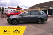 Volkswagen Golf SE NAVIGATION TDI BLUEMOTION TECHNOLOGY