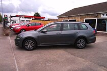 Volkswagen Golf SE NAVIGATION TDI BLUEMOTION TECHNOLOGY