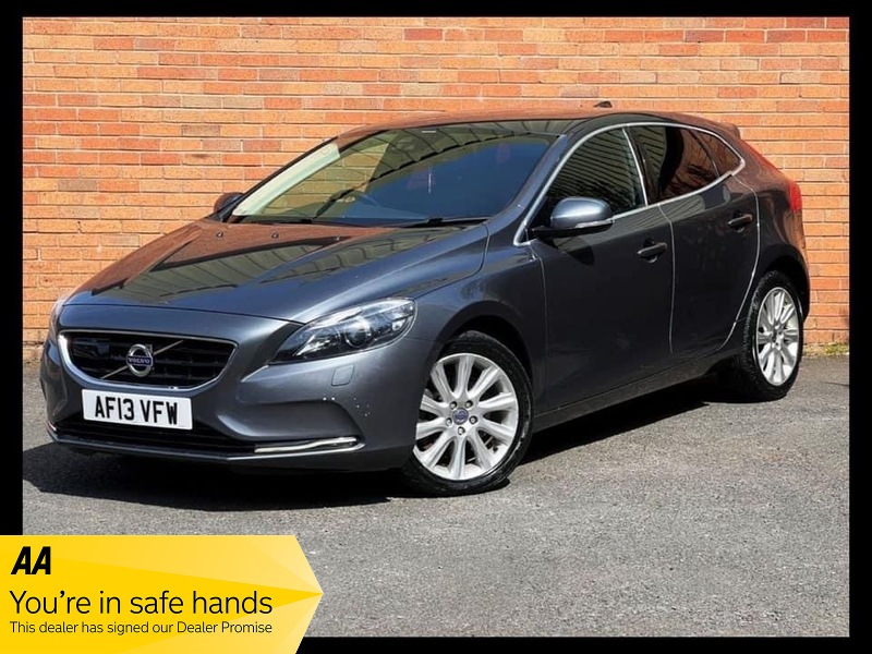 Volvo V40 D3 SE LUX NAV DIESEL | Carwhinley Cars