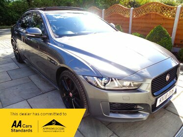 Jaguar XE D R-SPORT AWD TWIN TURBO 240 BHP,BLACK EDITION,1 FORMER KEEPER FSH,ELEC PAN ROOF,2 KEYS,STUNNING EXAMPLE